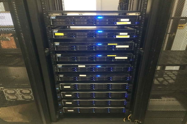 如何应对香港云服务器被攻击的风险与防护措施